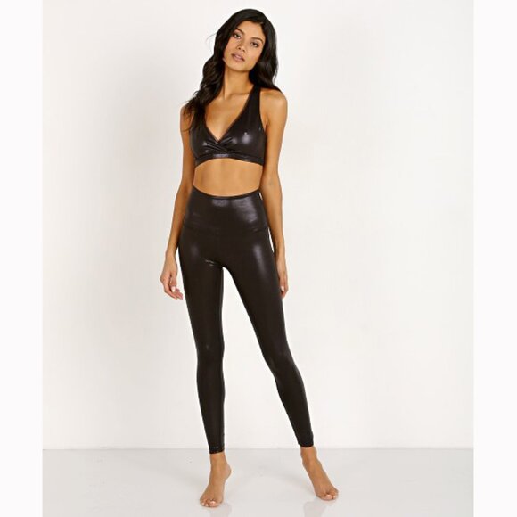 🆕 Beyond Yoga Women's Black Pearlized High Waisted Midi Legging - Picture 4 of 11